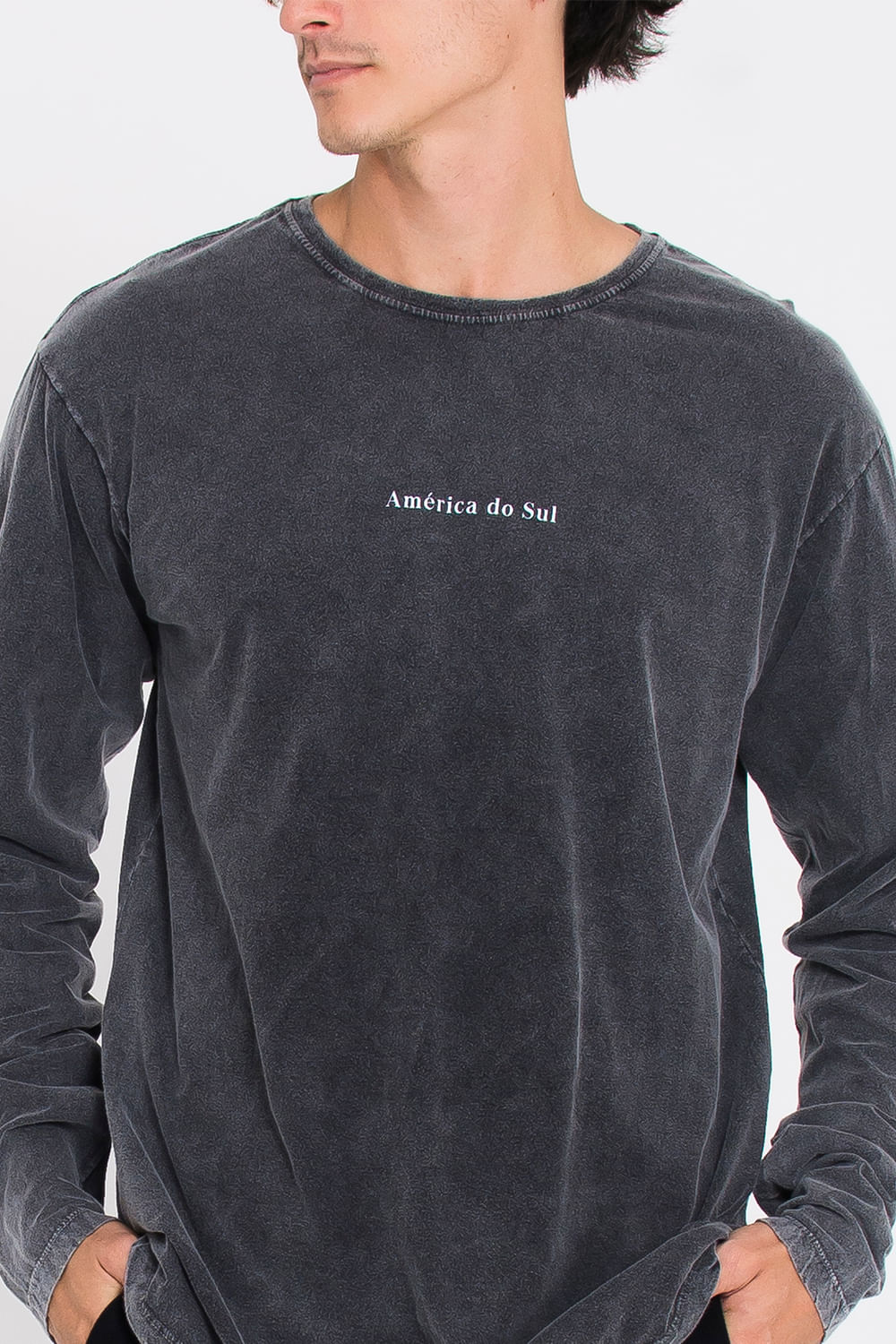 Camiseta-ML-America-Do-Sul-Lettering-Preto-Detalhe